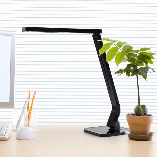 Natural Light Smart LED Desk Lamp